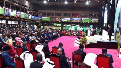 رئيس الوزراء يلقي كلمة بجلسة 