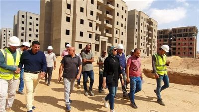 رئيس جهاز مدينة السويس الجديدة تواصل تفقدها لمواقع الأعمال
