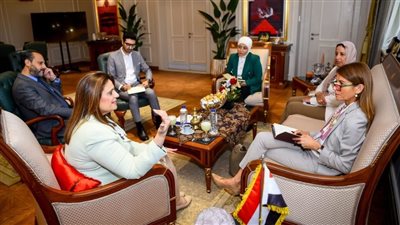 وزيرة الهجرة تستقبل المدير الاقليمي لليونسكو بالقاهرة والدول العربية لبحث التعاون المشترك 