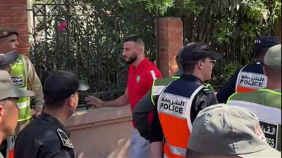 بالصور.. لاعبو منتخب المغرب يتبرعون بالدم لمصابى الزلزال المدمر