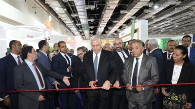 القصير يؤكد على النهضة التى تشهدها مصر في مجال الزراعة خلال السنوات التسع الماضية 