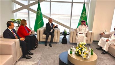وزير الإسكان يلتقى نظيره السعودي لمناقشة استراتيجيات العمل بالوزارتين