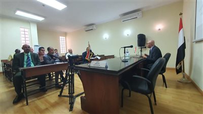 رئيس الهيئة العامة للكتاب يلقي محاضرة  