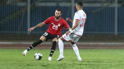مباراة مثيرة.. منتخب مصر يتأخر بهدفين أمام تونس في الشوط الأول