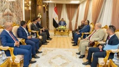 وزير الإنتاج الحربى يتابع مع شركة 