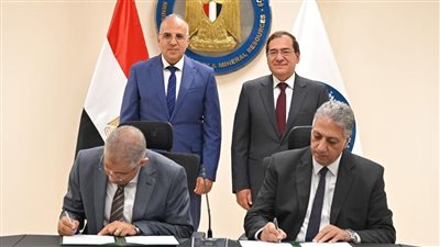  الدكتور سويلم والمهندس الملا يشهدان توقيع بروتوكول تعاون مشترك بشأن الترخيص بتوفير إحتياجات المياه