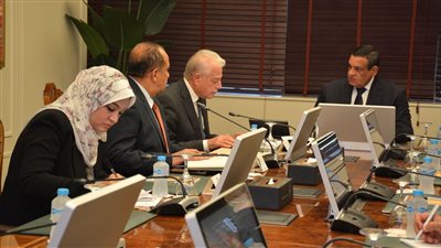 وزير التنمية المحلية يلتقي محافظ جنوب سيناء لمتابعة آخر المستجدات في تنفيذ المشروعات التنموية والخدمية على أرض المحافظة