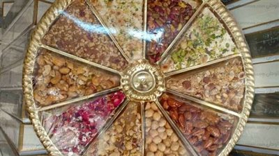 حلاوة المولد.. 4000 جنيه أغلى علب حلوى لعام 2023 