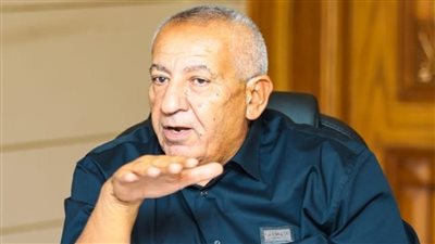أبو علي يرصد مكافأة خاصة للاعبي المصري في حالة الفوز علي الأهلي