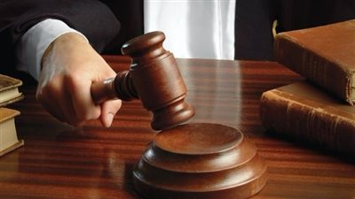 السجن 3 سنوات.. الحكم على سيدة بتهمة انتحال شخصية قاضي شهير 