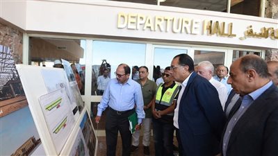 رئيس الوزراء يتفقد أعمال التطوير بمطار سانت كاترين الدولي