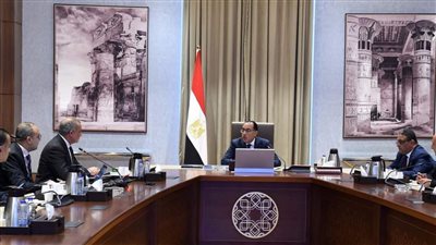رئيس الوزراء يُتابع مع رئيس صندوق التنمية الحضرية عدداً من ملفات العمل