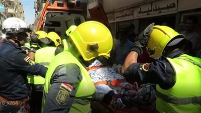 أمن السويس يستجيب لأحد المواطنين بنقله للمستشفى لعلاجه