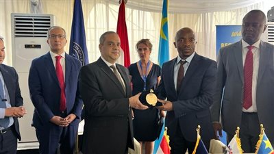 رئيس هيئة الدواء المصرية يشارك كضيف شرف المعرض الأول لشركات الأدوية والمكملات الغذائية والمستلزمات الطبية المصرية 