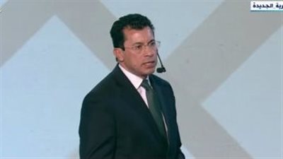 وزير الشباب للرئيس السيسى: إنفاق 1.1مليار جنيه خلال عامين لدعم الألعاب الفردية