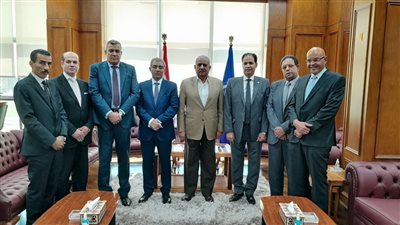 محافظ السويس يستقبل وفد قطاع هيئة قضايا الدولة لقطاع القناة