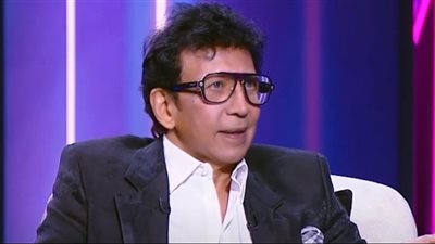 رموني في الزبالة.. يوسف منصور يكشف أسرار حياته ورحلته مع السرطان