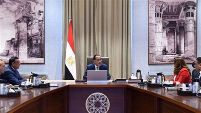 رئيس الوزراء يتابع موقف المشروعات الجاري تنفيذها بمحافظة دمياط
