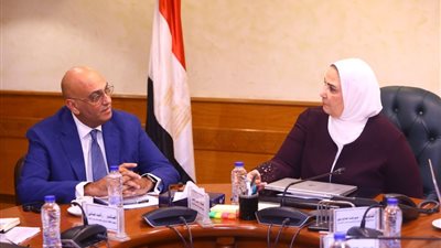 القباج تلتقي برحمي الرئيس التنفيذي لجهاز تنمية المشروعات المتوسطة والصغيرة ومتناهية الصغر