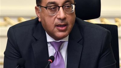 رئيس الوزراء يهنئ وزير الدفاع بالذكرى الخمسين لنصر أكتوبر المجيد