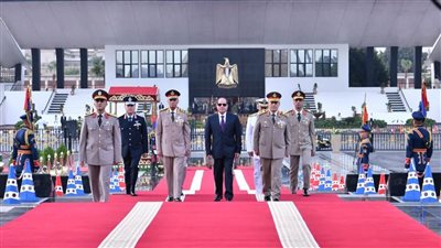 الرئيس السيسى يزور قبرى ناصر والسادات ويترأس اجتماع الأعلى للقوات المسلحة