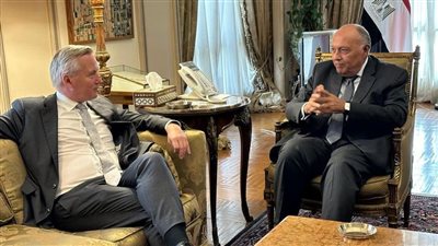  سامح شكري يثمن نموذج التعاون المتكامل مع هولندا في مجال الهجرة