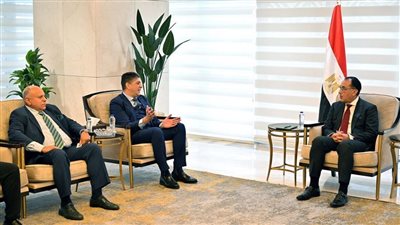 رئيس الوزراء يلتقي مسئولي شركة فوداكوم العالمية