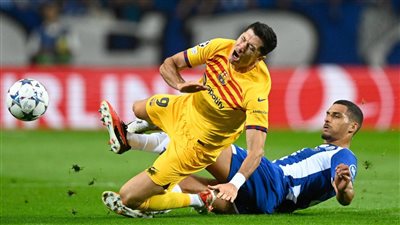 معجزة للحاق بالكلاسيكو.. برشلونة يكشف تفاصيل إصابة ليفاندوفسكي