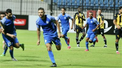 سموحة يهزم المقاولون العرب بثنائية يعتلي صدارة الدوري المصري