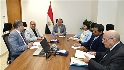 الدكتور سويلم يتابع إجراءات الإعداد لأسبوع القاهرة السادس للمياه المنعقد 