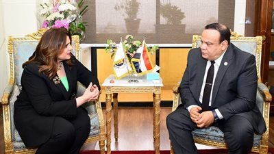 رئيس الهيئة الوطنية للانتخابات يستقبل وزيرة الهجرة لبحث الآليات الخاصة بتصويت المصريين في الخارج