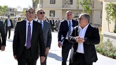 رئيس الوزراء يتفقد الأعمال النهائية للمرحلة الأولى من مشروع 