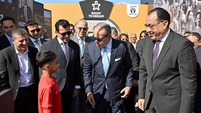 رئيس الوزراء يشهد افتتاح أكاديمية 