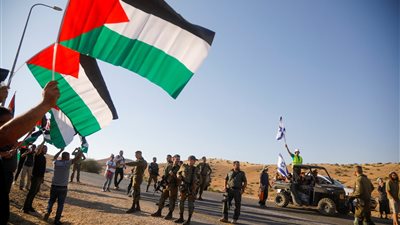 الأيادي المصرية تساعد فلسطين.. مساعدات وحملات للتبرع بالدم