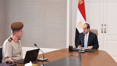 الرئيس السيسي يتابع مع رئيس الهيئة الهندسية تنفيذ عدد من المشروعات القومية