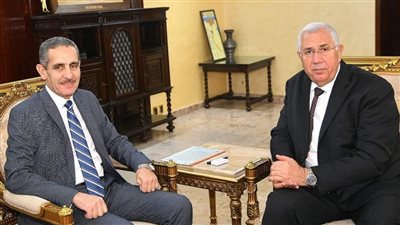 القصير و رحمي يبحثان موقف المشروعات الزراعية واستغلال الأصول بمحافظة الغربية