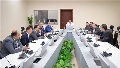 وزير الصحة يوجه برفع درجة الاستعداد بالمستشفيات