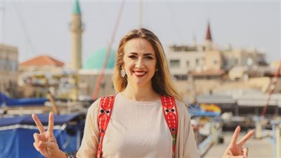 اعتقلها الاحتلال.. من هي الفنانة الفلسطينية دلال أبو آمنة؟