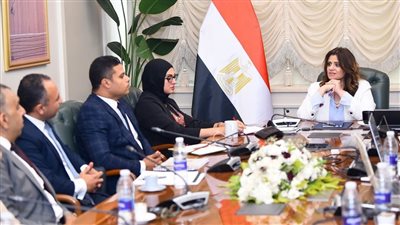 وزيرة الهجرة: حريصون على تعزيز التعاون مع القطاع الخاص لتعزيز التوعية وربط أبنائنا بالوطن 