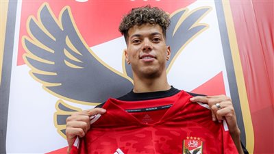 زملكاوي وتعرض للظلم.. حسين لبيب يكشف احتمالية عودة إمام عاشور لصفوف الزمالك