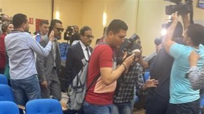 فريد زهران يتقدم بأوراق ترشحه لخوض الانتخابات الرئاسية 2024