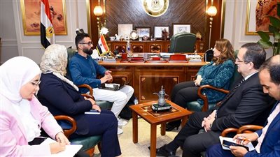 وزيرة الهجرة تستقبل مهندسًا مصريًا في فنلندا لبحث التعاون في التدريب المهني للشباب 