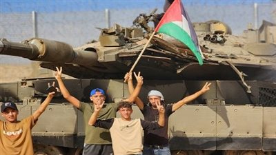 حتى الآن..  إسرائيل ترفض تأكيد عدد المدنيين أو الجنود الذين تم أسرهم