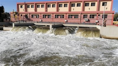  الدكتور سويلم يتابع إجراءات الإستلام النهائى لمحطة المراشدة الجديدة بمحافظة قنا