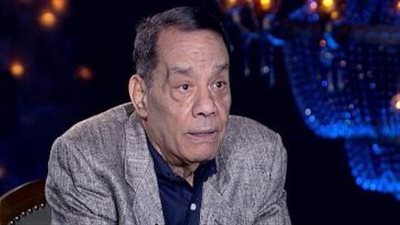 التحقيق فى اتهام حلمى بكر مدير أعماله السابق بالاستيلاء على 2 مليون جنيه