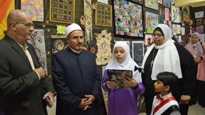 رئيس الأزهر بالسويس يفتتح معرض التربية الفنية للعام الدراسي الحالي
