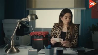 عيشها بفرحة| فنانة شهيرة تقع في الحب بهدية بسيطة