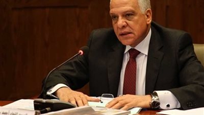 محافظ الجيزة لرؤساء الأحياء: مراجعة خطة مواجهة الأمطار ومتابعة صيانة بالوعات الصرف