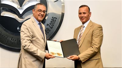 الهيئة العامة للاستثمار والمناطق الحرة تسلم أربع رخص ذهبية جديدة