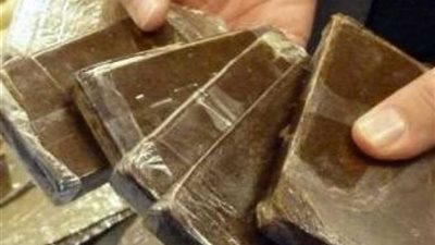 إنقاذ طفلة في القاهرة تناولت قطعة 